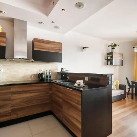 Gama Wyspowa 1 Warsaw