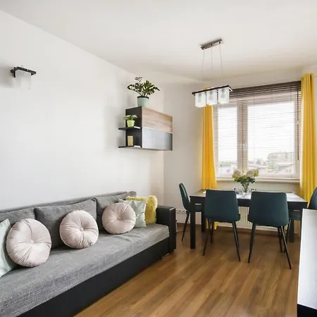 Gama Wyspowa 1 * Warsaw
