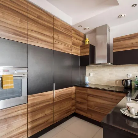 Apartment Gama Wyspowa 1 *